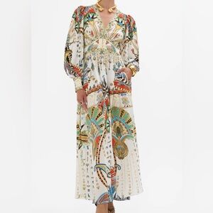 Valley Of The Queens Flowy Shaped Waistband Dress With Gathered Sleeves